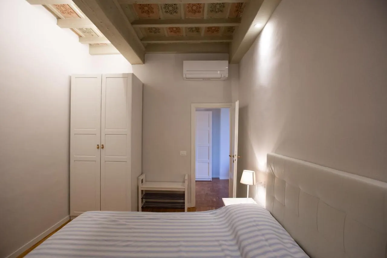 David Sweet Suite Florence
